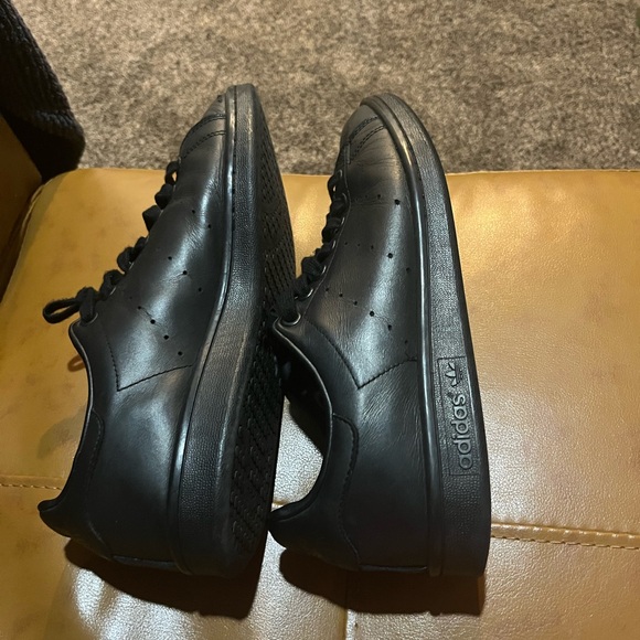 Adidas Stan Smith Men's Sneakers in Black - Picture 3 of 6